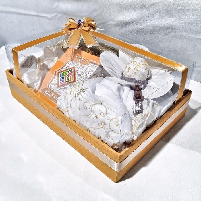 Hantaran alat sholat muslimah full hias bunga box jumbo Bunga Pernikahan Mukena Sajadah Mika Jilbab