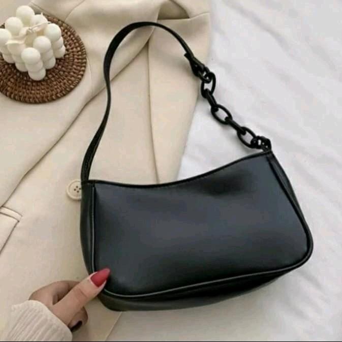 ( TAS BAHU RANTAI ) Tas Selempang Bahu Wanita Tas Selempang Motif Rantai Hitam Kulit