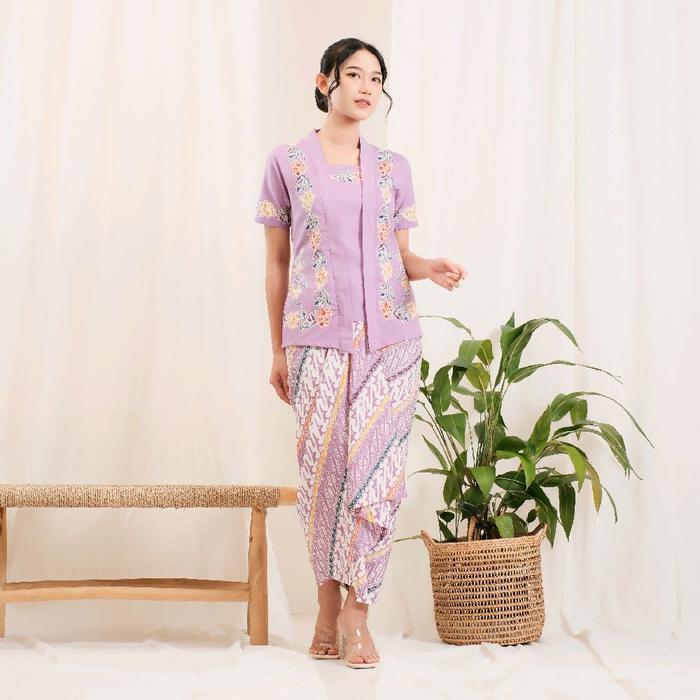Kebaya Encim Batik Lengan Pendek - Ungu