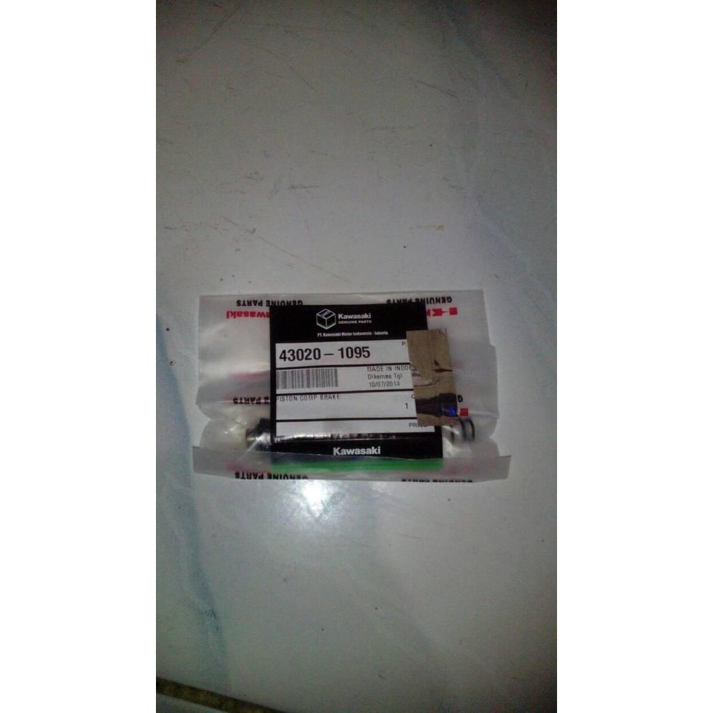 SEAL PISTON MASTER REM DEPAN KAWASAKI ZX130 (43020-1095) OK.