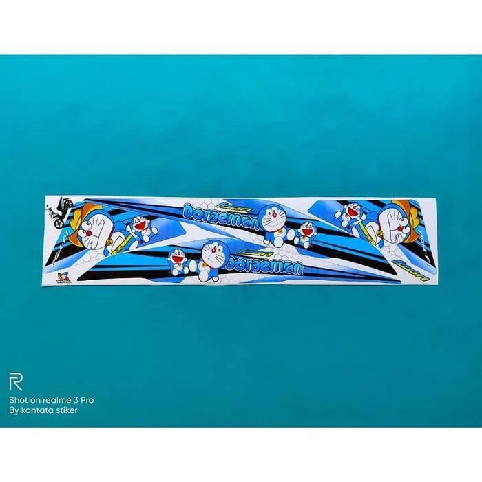 stiker striping motor Beat Doraemon biru