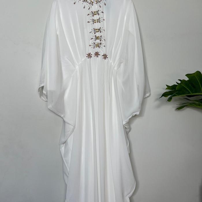 Parita Kaftan - Kaftan Lebaran - Baju Lebaran - Gamis Lebaran - Kaftan Putih - Gamis Putih