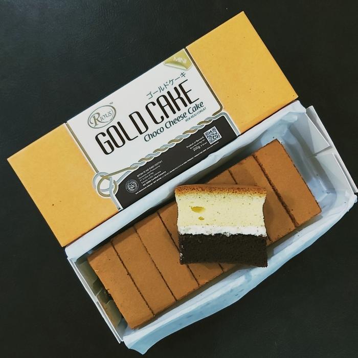 Rious Gold Cake