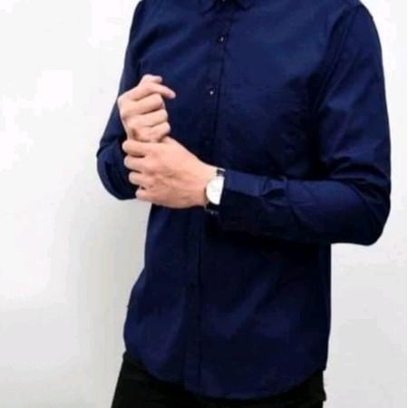 BELI Kemeja Hem Polos Slimfit Pria Dewasa Model Lengan Panjang Bahan Katun Warna Hitam Putih Navy