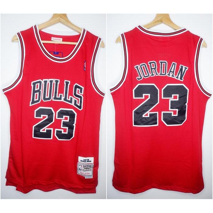 JERSEY BASKET NBA CLASSIC HWC BULLS #23 MICHAEL JORDAN 97/98 PUTIH-MERAH-HITAM M&N