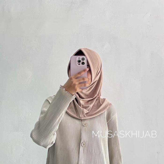 Bergo Sport S Pet Lebar / Bergo Jersey Sport Pet Lebar / Jilbab Instan Sport S Pet Lebar *