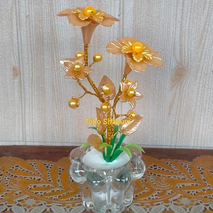 Pot + bunga dahlia gold/bunga akrilik