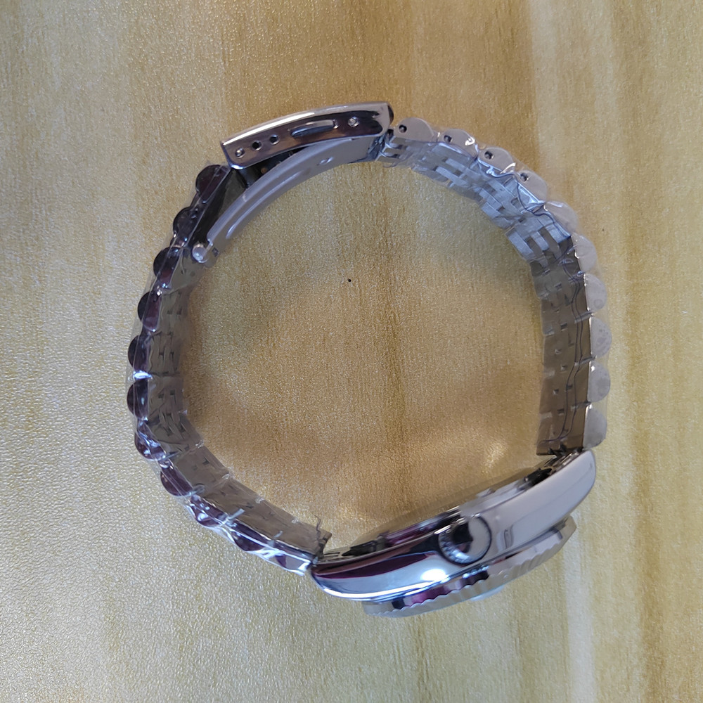 LGXIGE Crystal Women Bracelet Watches Top Brand Fashion Diamond Ladies Quartz Watch Steel Female