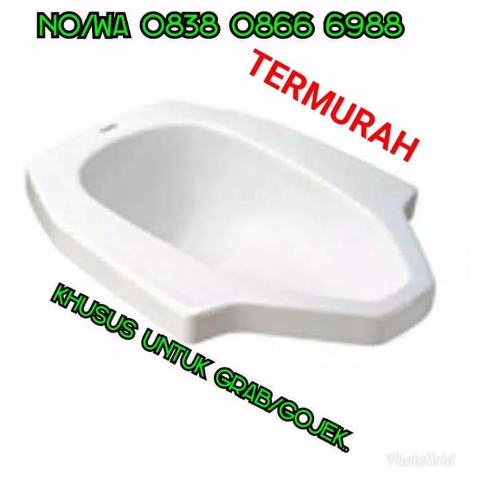CLOSET JONGKOK / KLOSET JONGKOK / WC JONGKOK WARNA PUTIH