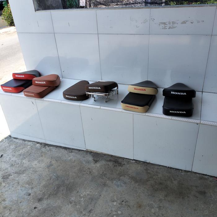 Jok Pisah C70 C700 Set Tatakan Jok Belakang