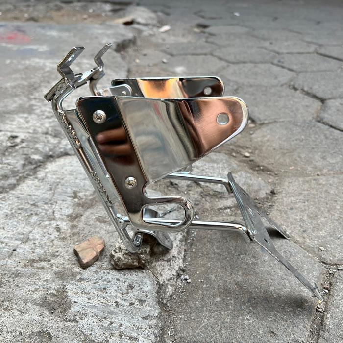 Dudukan lampu ninja ss tralis dsn kupingan ninja ss