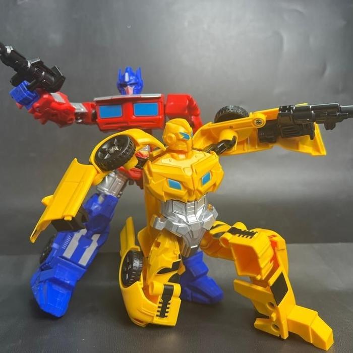Mainan Optimus Prime Transformers Optimus prime Aoyi Blackmamba Deformation Optimus prime BMB