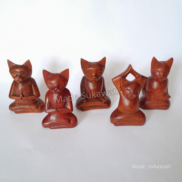 Patung kucing mini berbagai model kerajinan ukiran kayu