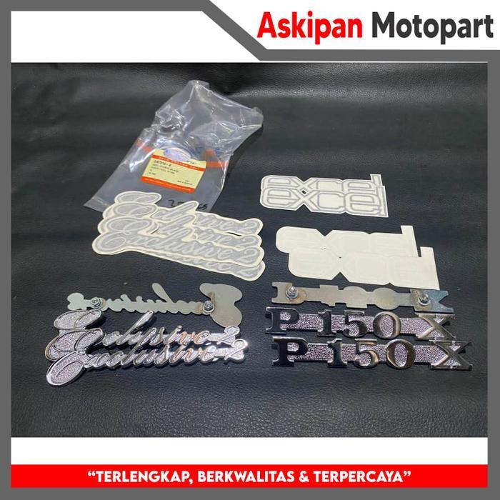 Emblem tepong almu dan stiker vespa px excel Exclusive danmotor hitam dan chrome detail original
