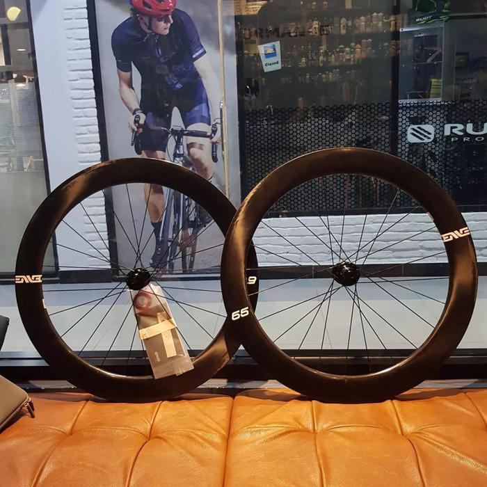 ENVE Foundation 65 Carbon Clincher Road Disc Wheelset