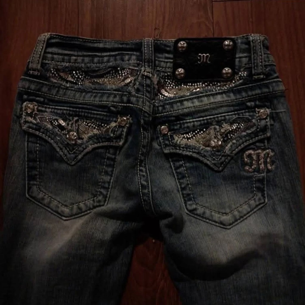 Women Y2K Vintage Embellished Bootcut Jeans Crystal Pocket Design Blue Denim Flared Pants Casual