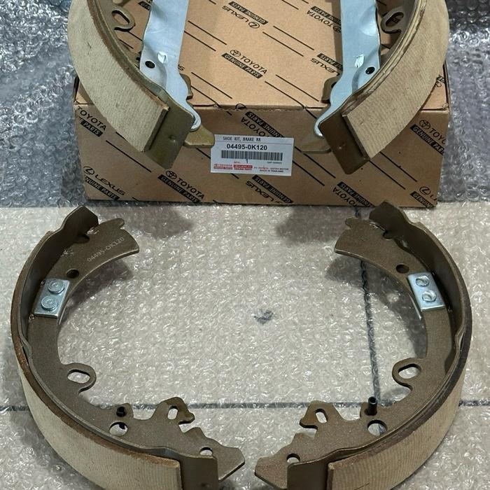 Toyota Kampas Rem Belakang 04495-0K120 untuk Hilux Vigo Revo Fortuner Spare Part Mobil
