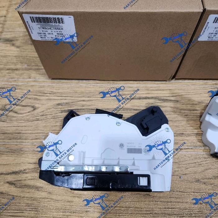 Door Lock Latch Belakang VW Golf MK 6 Original Modul Door Lock Rear VW Golf 6