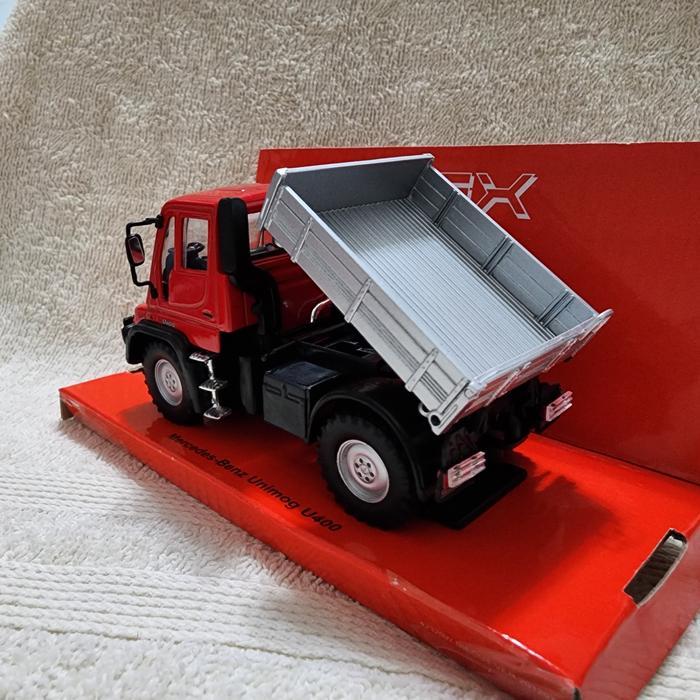 Diecast Truk Mercedes-Benz Unimog U400 Welly Nex 1:43