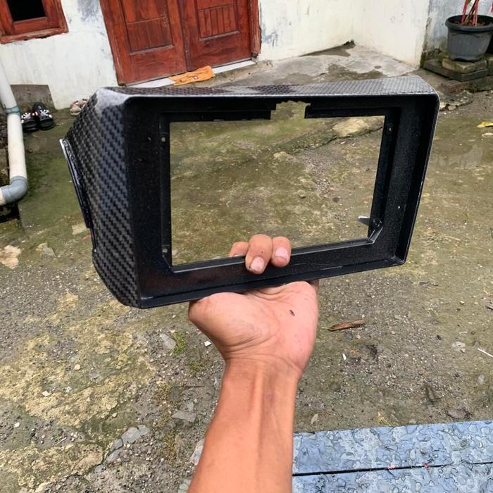 Panel cover head unit hu innova reborn dan venturer carbon 10 inch android
