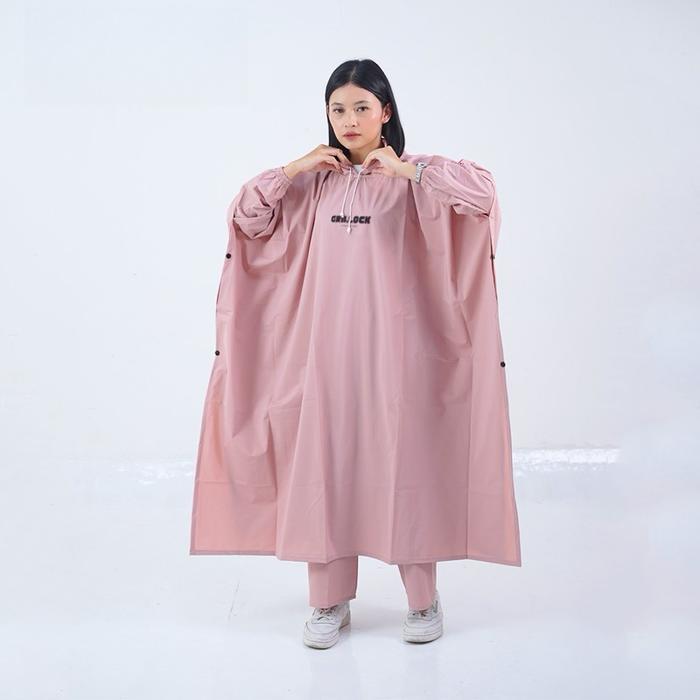 BELANJA SEKARANG Jas Hujan Ponco Jumbo Tebal Kuat Raincoat Kelalawar Pria Wanita Pink Sage Ungu