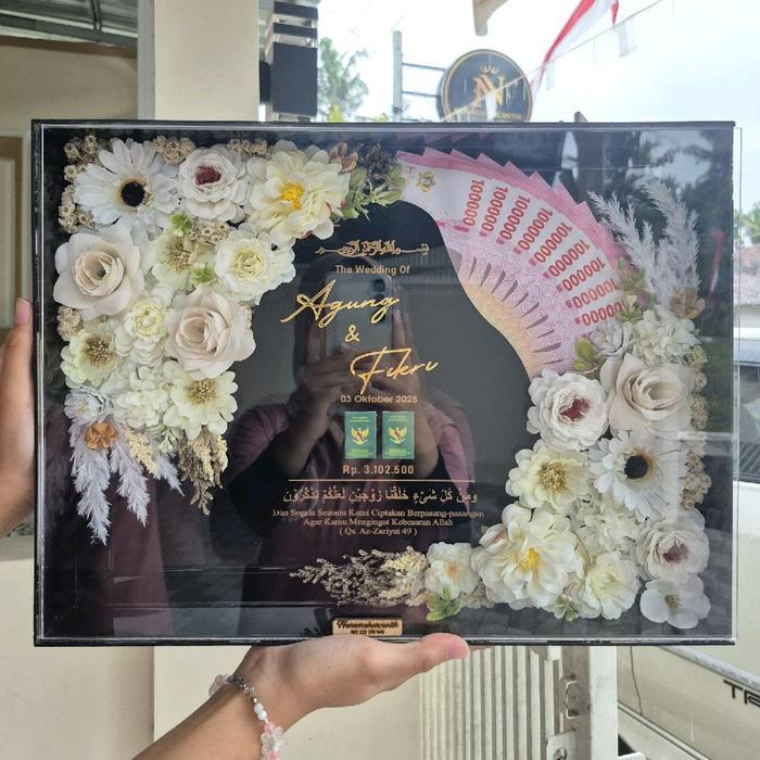 Mahar Pernikahan Full Bunga Akrilik Hitam