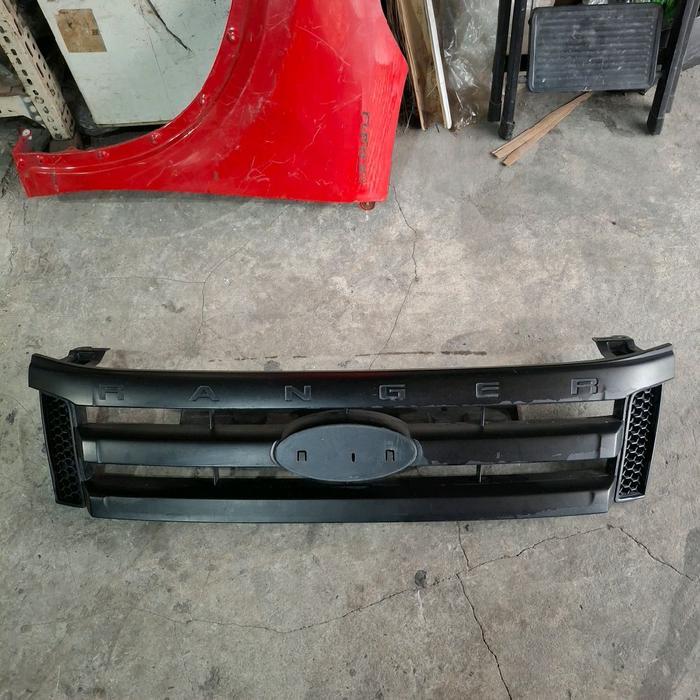 Ford Ranger 2012-2014 Grille Depan Mobil Original untuk Ford Ranger 2012 2013 2014 Motorcycle