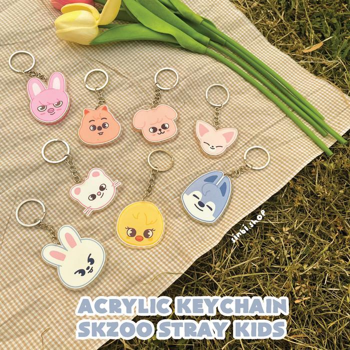 GANTUNGAN AKRILIK SKZOO STRAY KIDS
