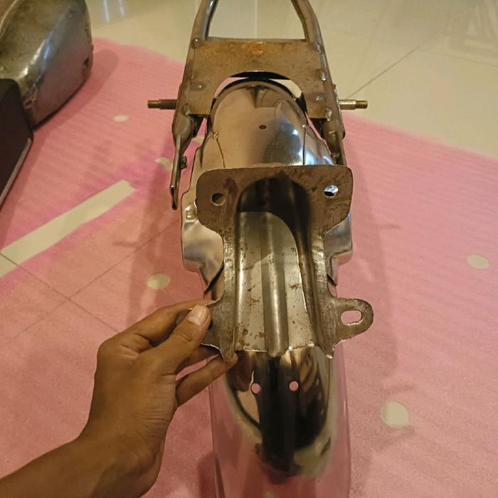 Paketan Honda CB Herex Paket tengki cb copy sultan, Jok kulit, Rangka belakang, Spakbor belakang