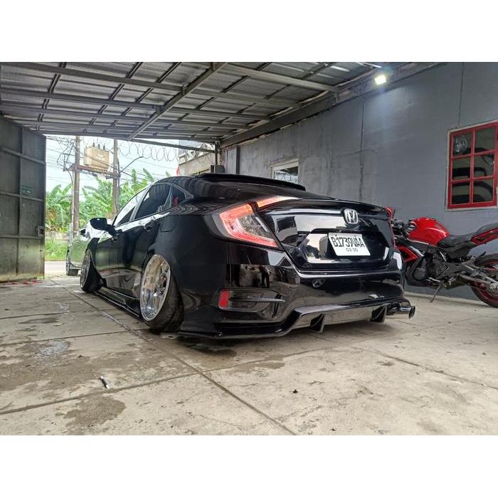 Rear diffuser/Diffuser belakang/Bodykit belakang Civic FC/Civic Turbo sedan (Invoice)