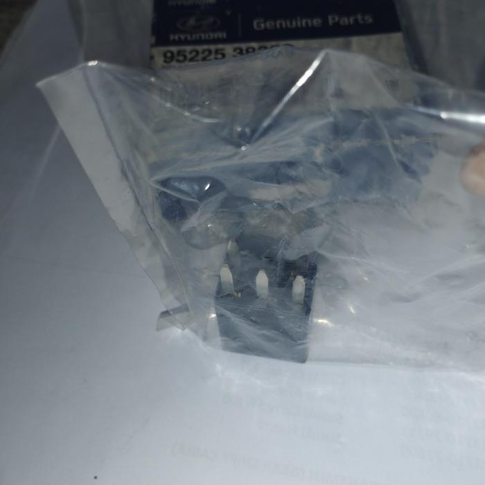 Ada Stok Relay power kaki 5 HYUNDAI TRAJET 95225 38300