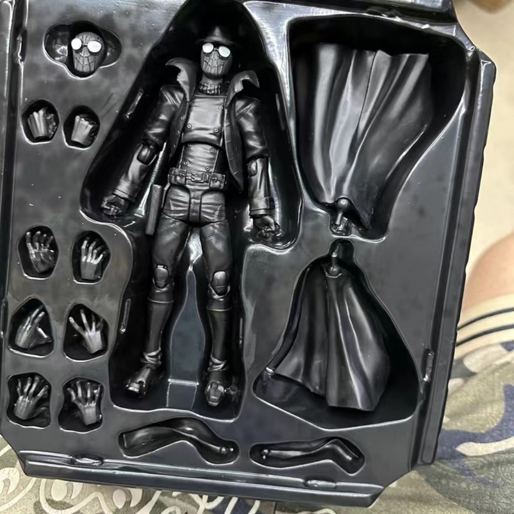 [] KO Spider-Man: Into The Spider-Verse Nicolas Cage Spider-Man Noir Anime Action Figures