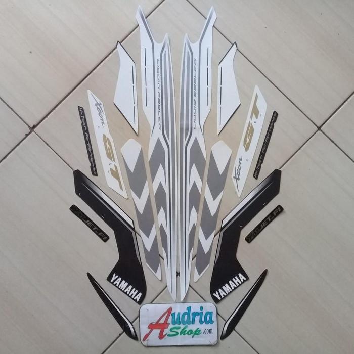 Striping stiker motor yamaha xeon gt 125 2015 putih Motorcycle