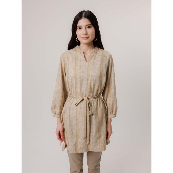 Tunik Wanita Lengan Panjang Motif Garis Vertikal Warna Krem Ukuran S
