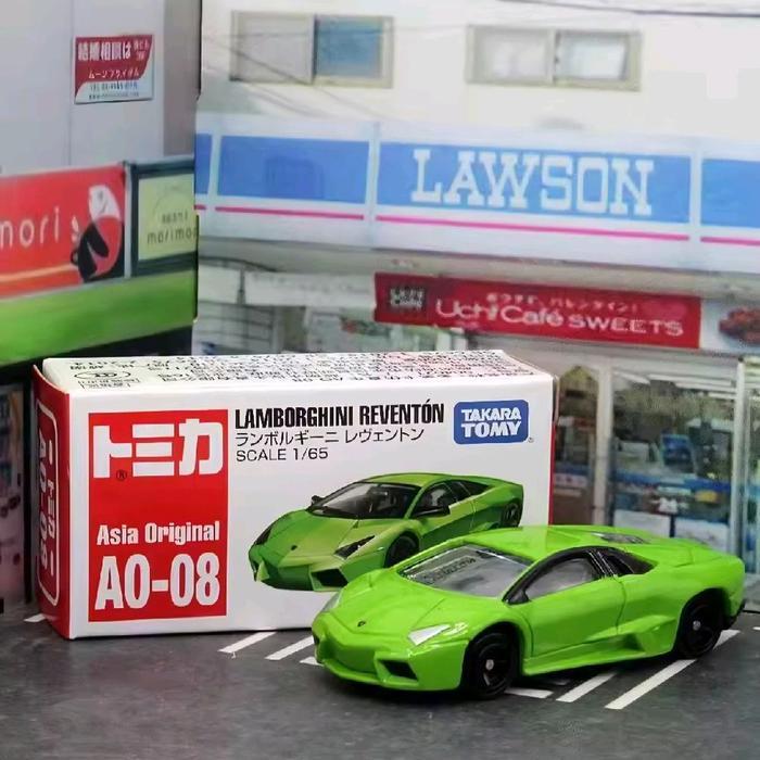 Takara Tomy Tomica Reguler Lamborghini Reventon Mainan Asli Original Kondisi Baru Bahan Besi