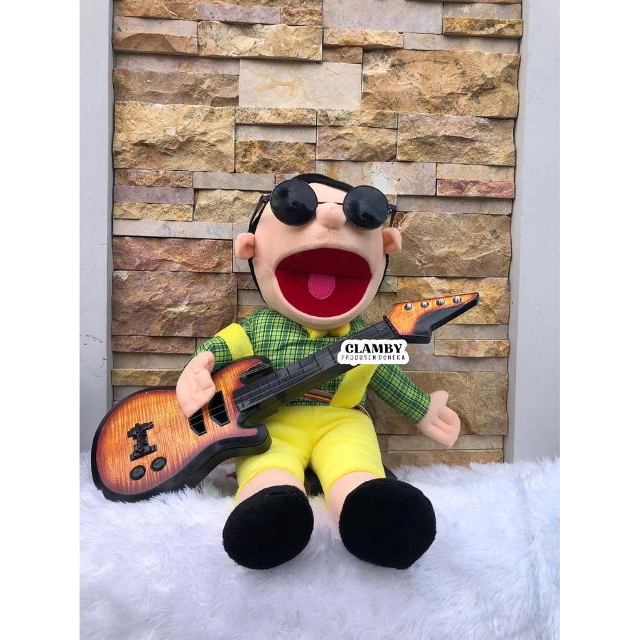 Boneka Tangan Muppet Kakak Laki Baju Kotak Hijau