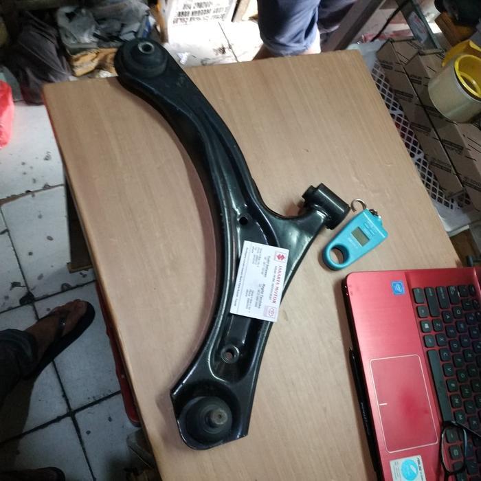 Lower Arm Ball Joint Assy Suzuki New Aerio Berkualitas