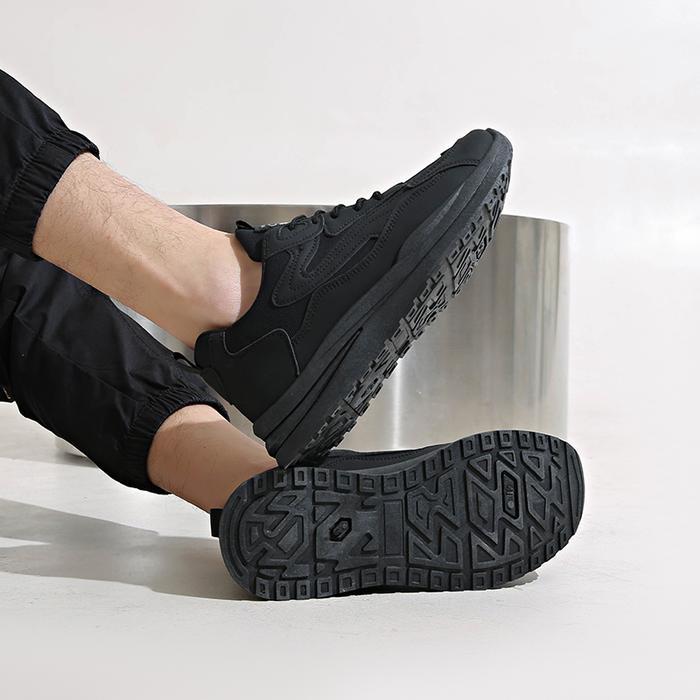 Compass - Diskon ExtraPria Velonix Sepatu Sneakers Pria Casual Sport Shoes Hitam - Sepatu Full Black