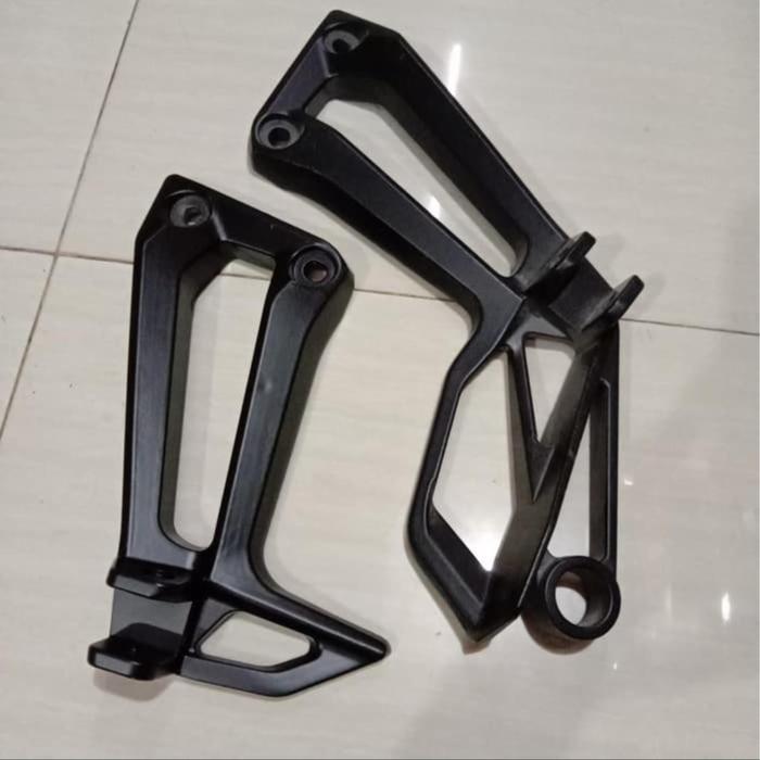 Dudukan Footstep MX-KING Pijakan Kaki Belakang Mx King