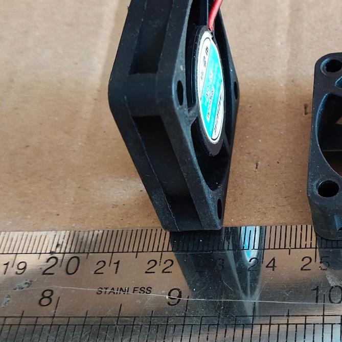 "New" kipas fan DC 12V 4x4 cm 4 x 4 4x4cm TEBAL 10mm