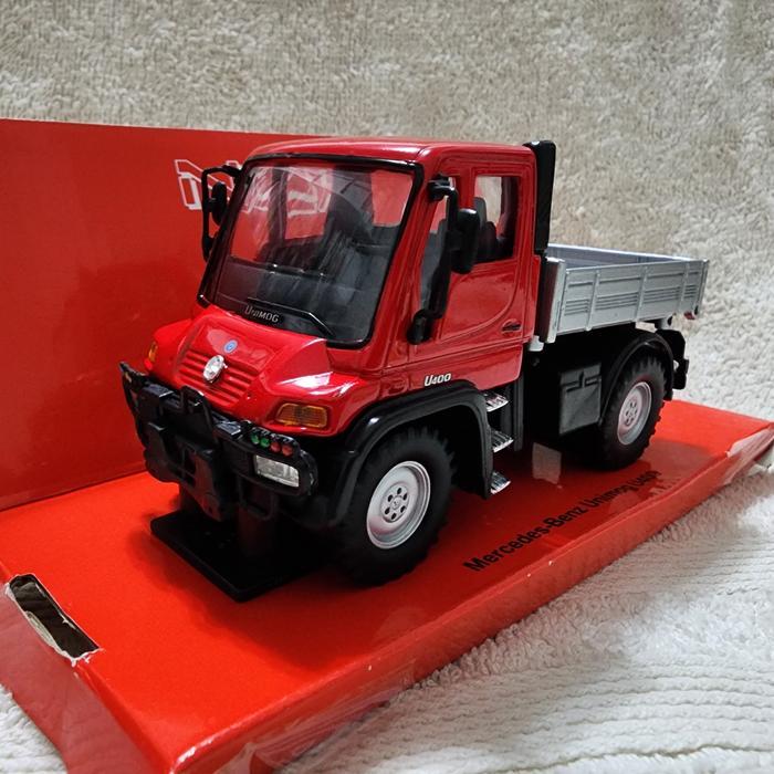 Diecast Truk Mercedes-Benz Unimog U400 Welly Nex 1:43