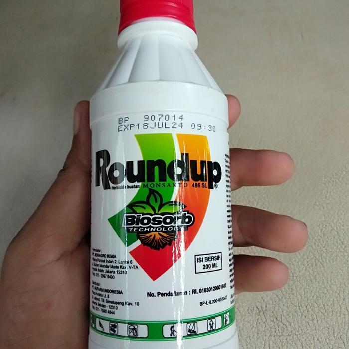 obat pembasmi rumput liar / obat matiin rumput/ pupuk cair pembasmi rumput liar