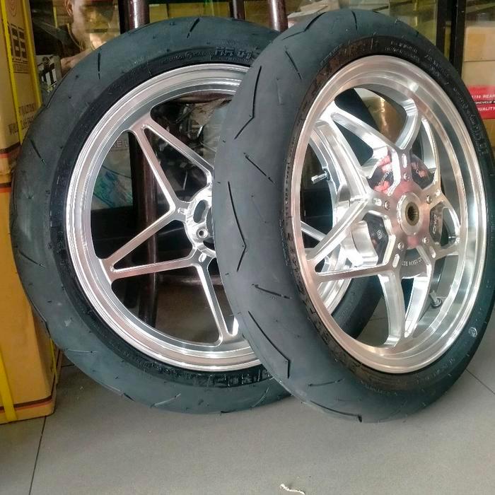 paket velg bintang delkevic dan ban soft compoun mr 01 ring 14 beat scoopy genio vario 125 vario 150