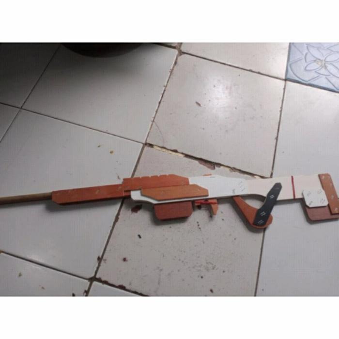 tembakan kayu peluru karet mp40