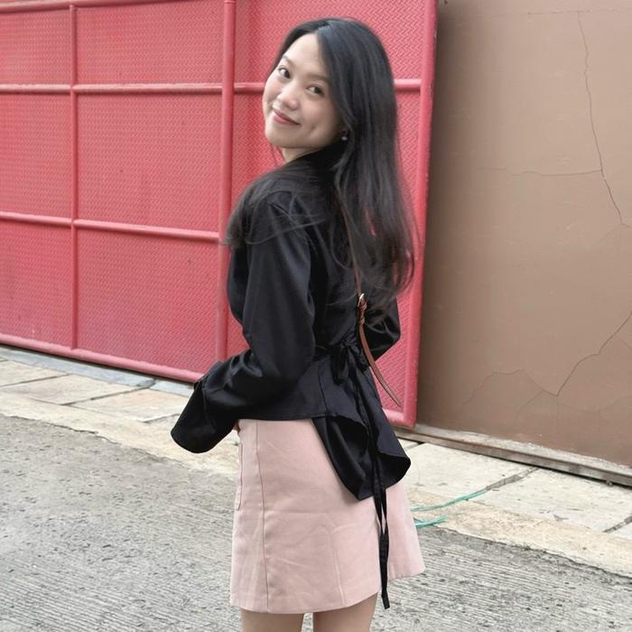 Promo Merayu / Lily Shirt - Kemeja Fitted Wispie Wanita Hitam/Black Terlaris