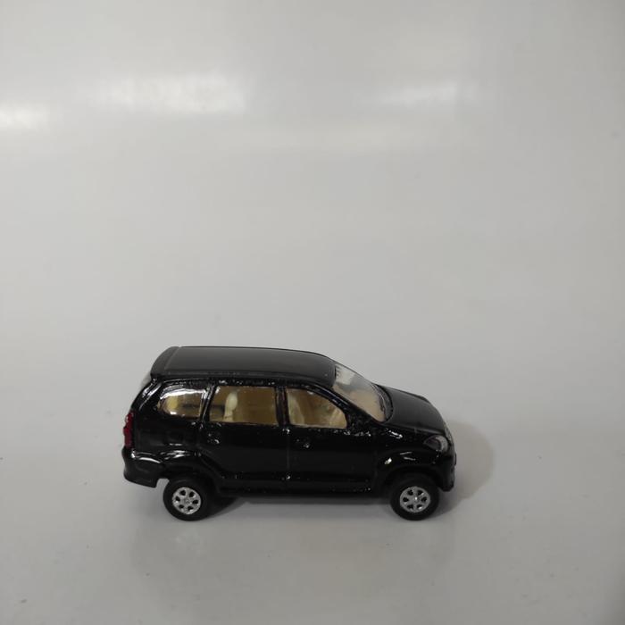 INTERIOR SERIES-Diecast Miniatur Toyota Avanza Old Skala 1:64 FULL Custom Warna dan Platnomor