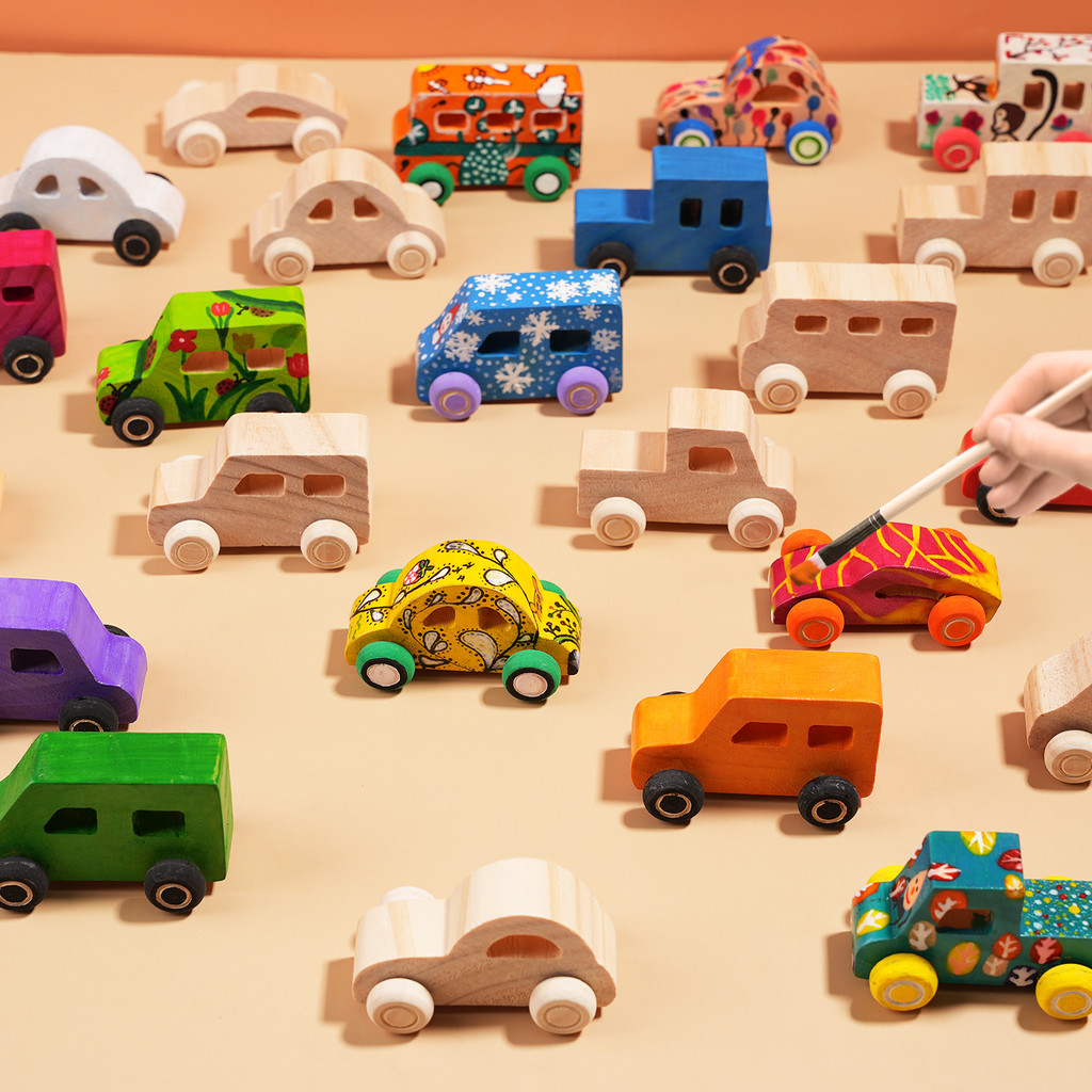 DIY handmade wooden graffiti car, children's colorful painting and coloring model, toy,