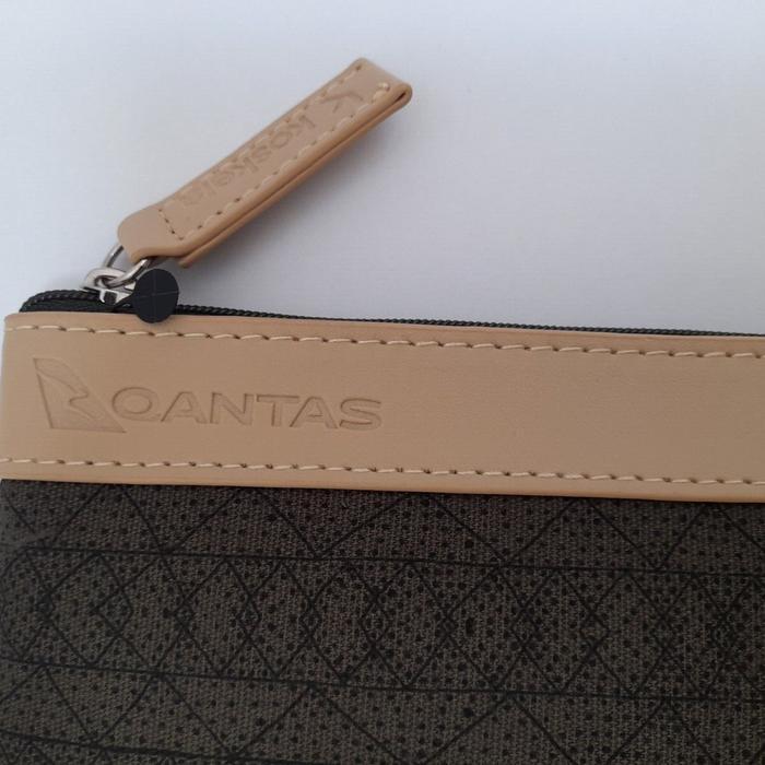 Hagibis - Tas Pouch Qantas Koskela Hijau Navy Edition