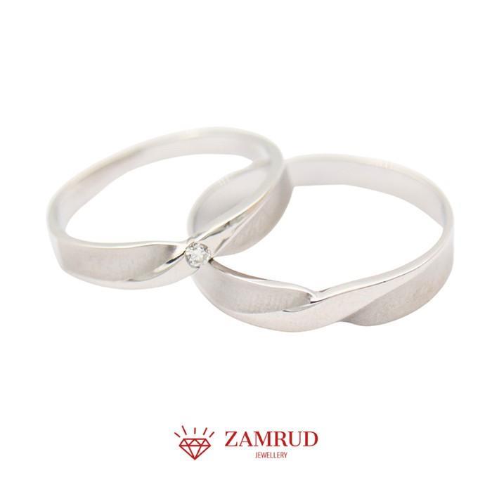 Cincin Kawin Emas Putih 18K Berlian Set Pasangan Pria Wanita Berat 3.23 Gram dan 2.17 Gram