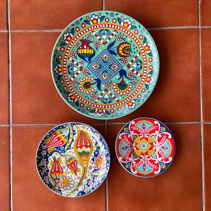 Set Pajangan Dinding Piring Keramik Motif Maroko/Walldecor Maroko/FREE KAWAT GANTUNG